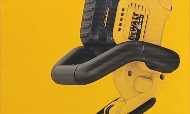 DEWALT HEDGE TRIMMER