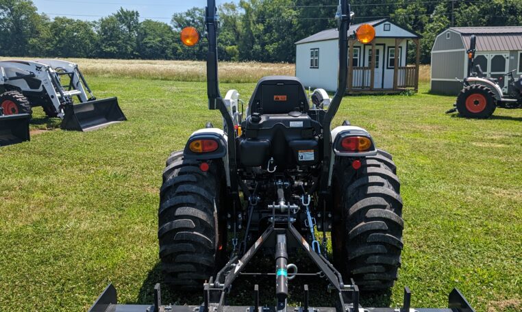 Bobcat CT2035 HST Tractor Package